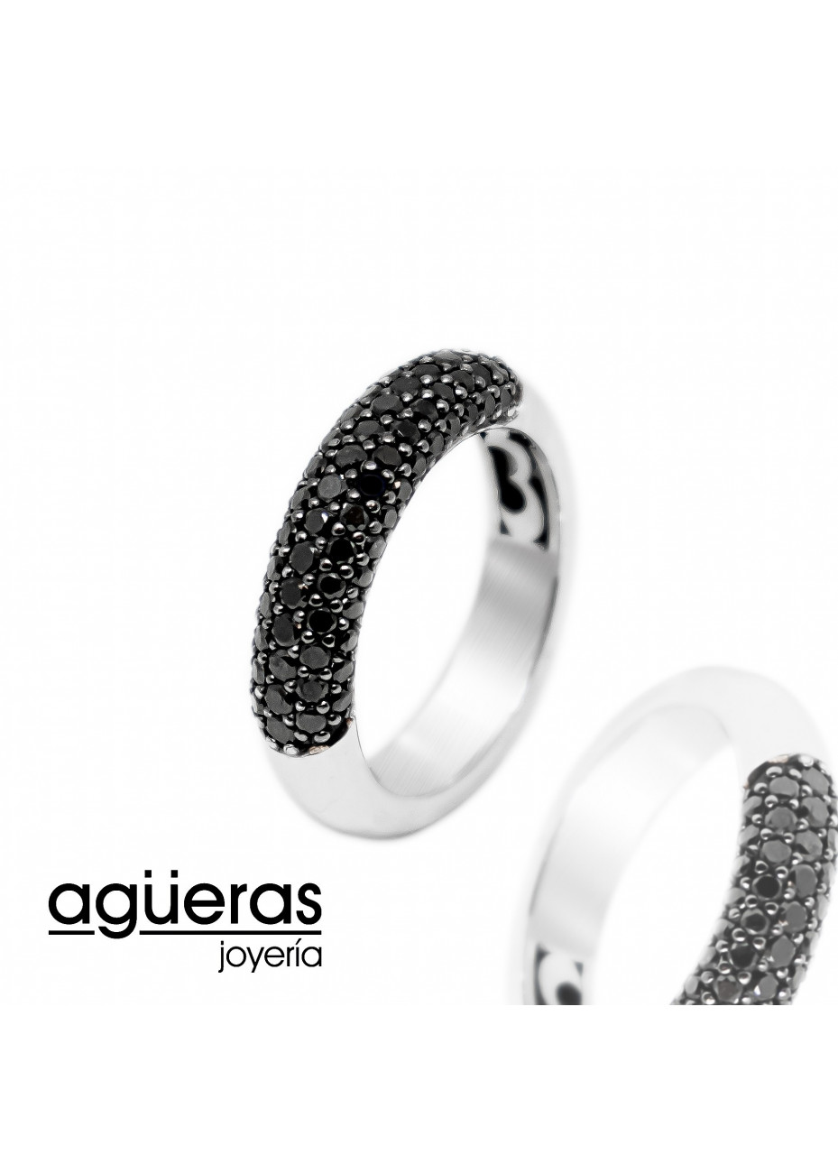 Anillo oro blanco y diamantes negros