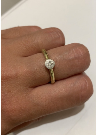 Anillo oro y diamante