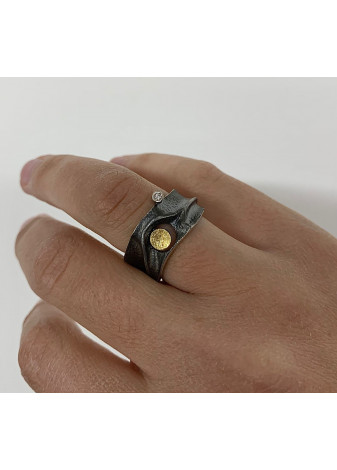 Anillo oro y plata oxidada