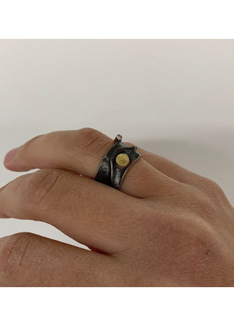 Anillo oro y plata oxidada