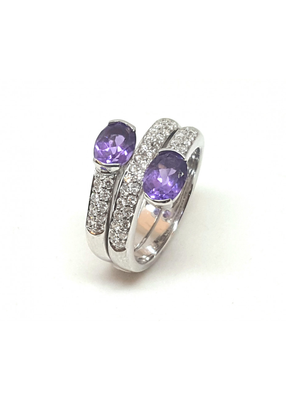 Anillo oro blanco, diamantes y amatistas