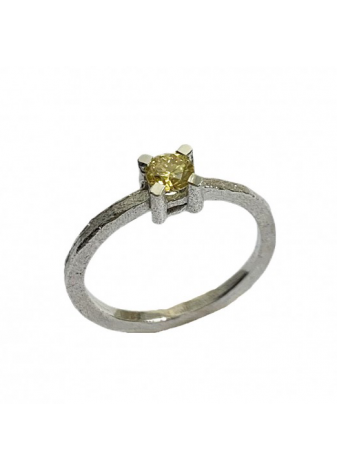 Anillo oro blanco y diamante Fancy