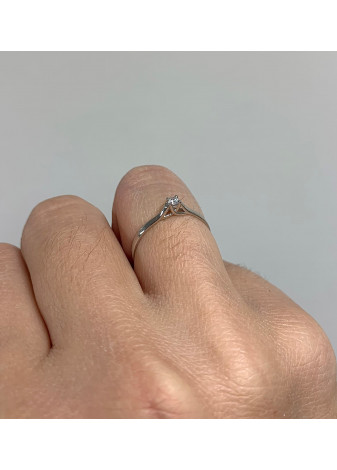 Solitario oro blanco y diamante