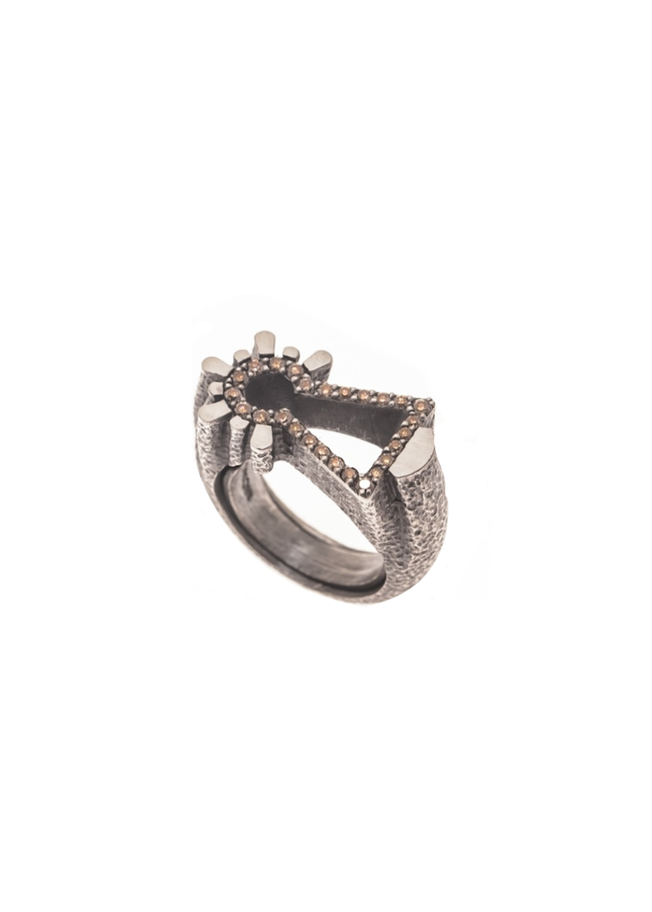 Anillo Virgen diamantes coñac