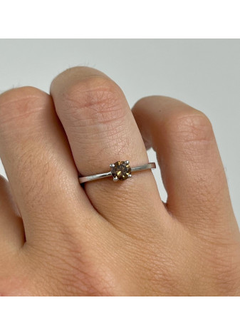 Solitario oro blanco y diamante brown