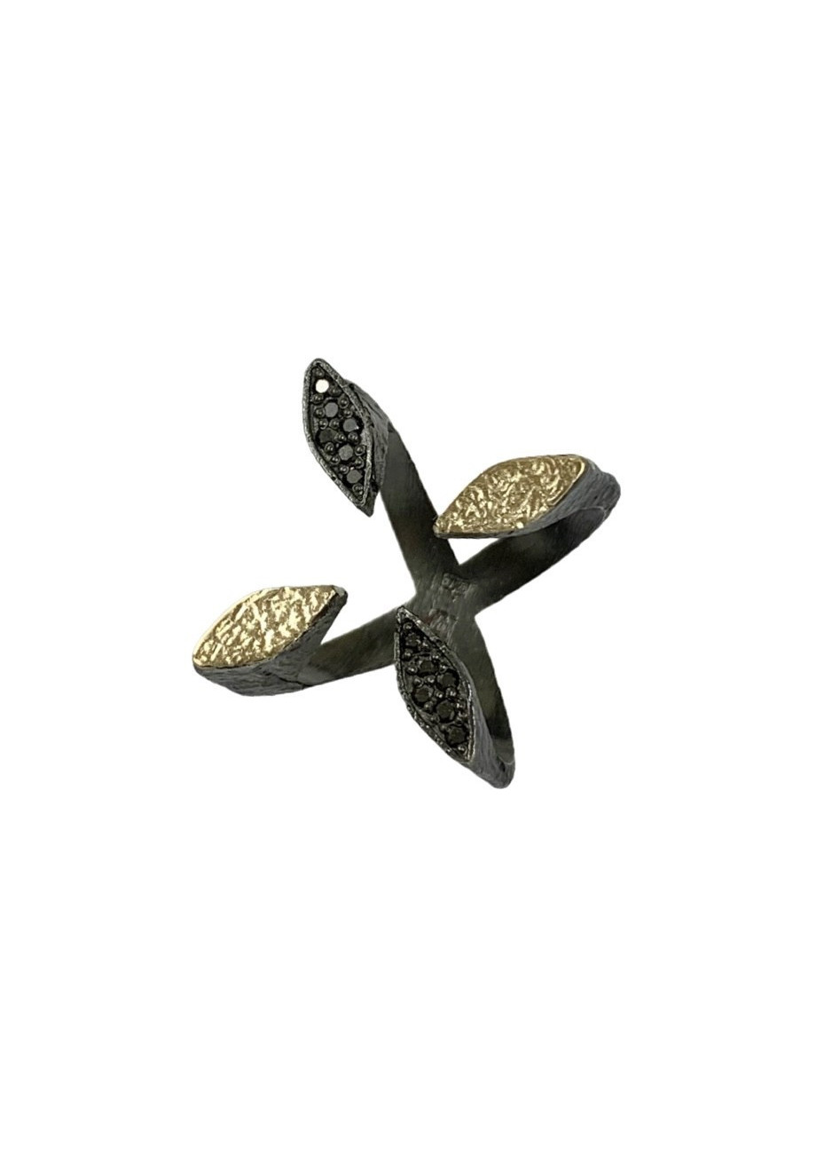Anillo plata, oro y diamantes negros