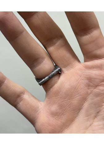Anillo de plata, oro y diamante de laboratorio
