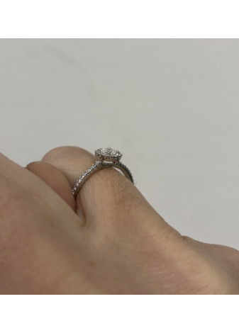 Anillo oro blanco y diamantes