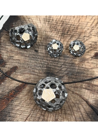Colgante en plata y oro amarillo con textura