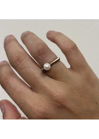 Anillo de plata, oro y perla blanca