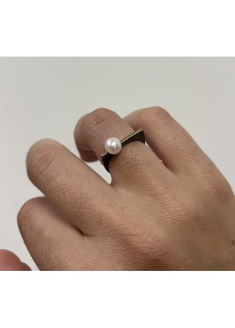 Anillo de plata, oro y perla blanca