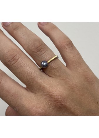 Anillo de plata, oro y perla gris