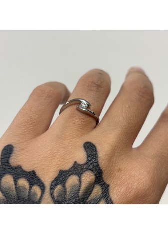 Solitario de platino con diamante de 0,25ct