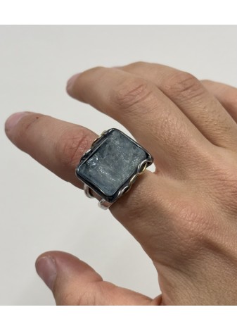 Anillo aguamarina en bruto en plata y oro