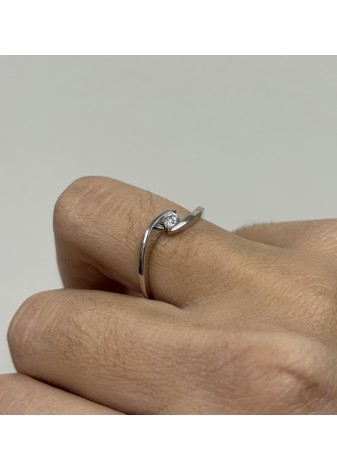 Solitario de platino con diamante de 0,25ct