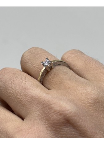 Anillo de plata, oro y brillante 0,15ct