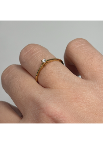Solitario oro amarillo y diamante LAB 0,05ct