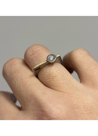 Anillo de plata, oro y brillante 0,15ct