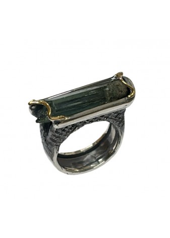 Anillo plata, oro amarillo y esmeralda en bruto