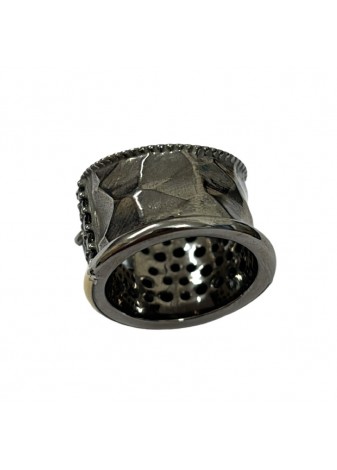 Anillo PUA plata oxidada, oro, topacio y espinelas negras