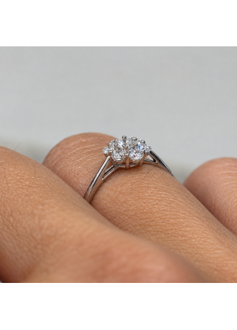 Anillo oro blanco y diamantes LAB 0,53CT