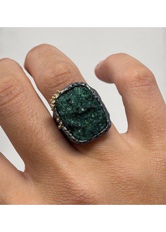 Anillo de plata, oro amarillo y malaquita