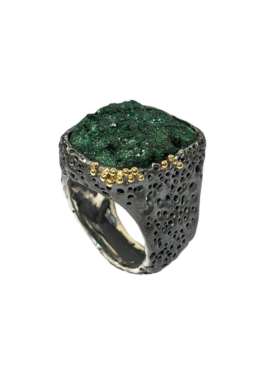 Anillo de plata, oro amarillo y malaquita